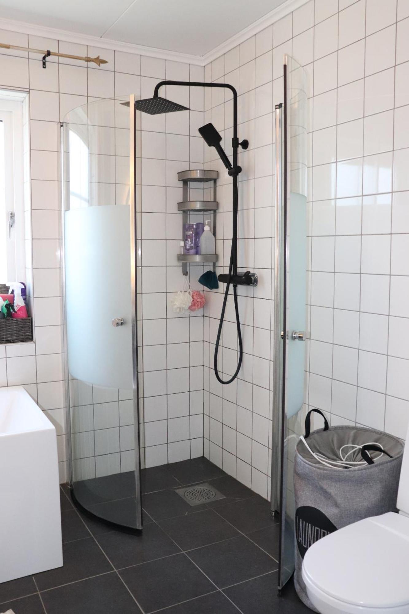 Bla Rummet - Rum Naera Bad Och Centrum - Saengklaeder & Handdukar Ingar Farjestaden Exterior photo